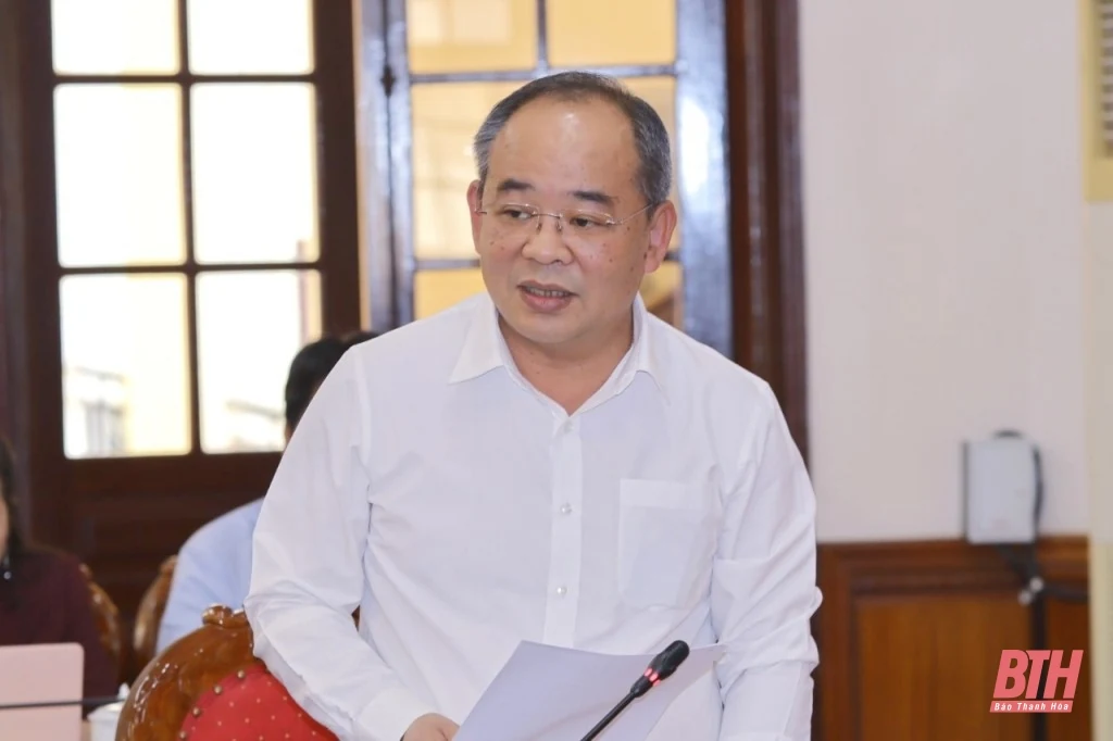 Chủ tịch nước Nguyễn Xuân Phúc làm việc với Ban Thường vụ Tỉnh ủy Thanh Hóa