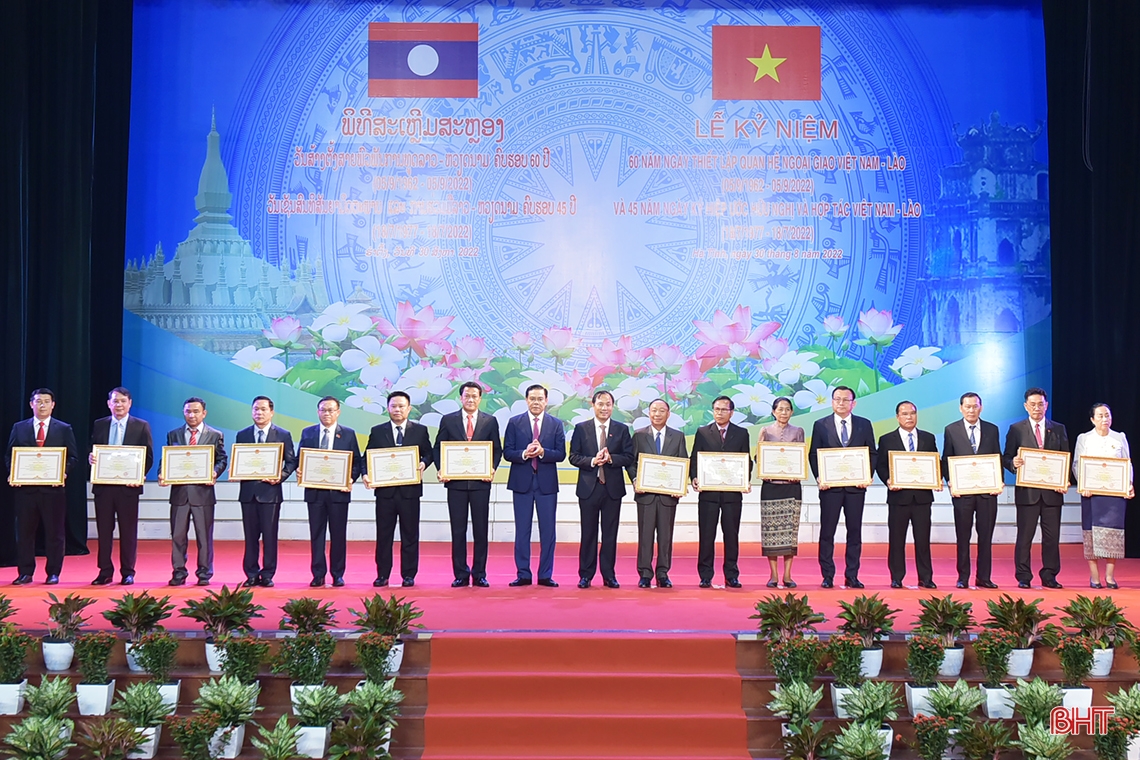 Hà Tĩnh long trọng tổ chức lễ kỷ niệm 60 năm ngày thiết lập quan hệ ngoại giao Việt Nam - Lào