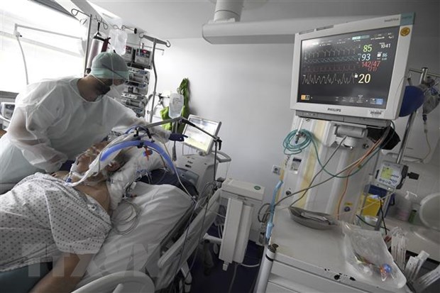 Châu Âu cảnh báo nguy cơ xuất hiện biến thể SARS-CoV-2 hoàn toàn mới