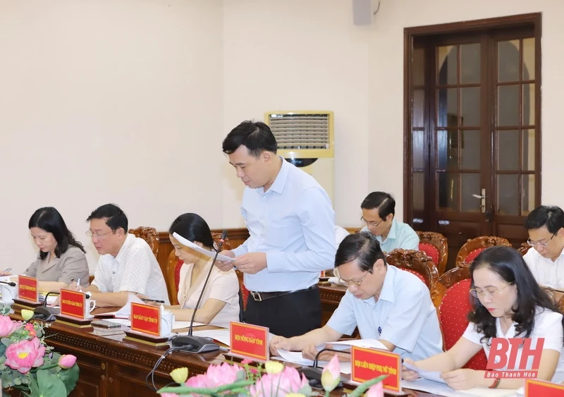 Cấp đất và hỗ trợ làm nhà ở cho đồng bào sinh sống trên sông phải làm bằng tình cảm và một trái tim nóng” để lo cho dân, làm cho dân, vì Nhân dân