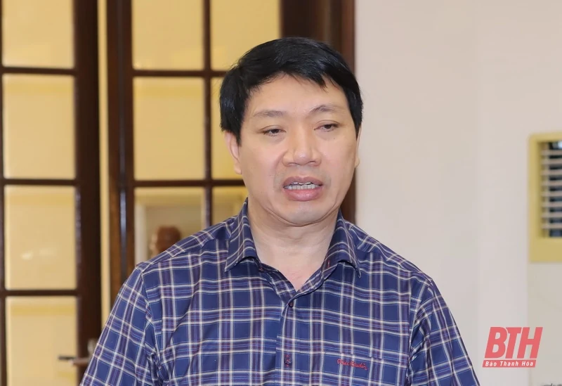 Cấp đất và hỗ trợ làm nhà ở cho đồng bào sinh sống trên sông phải làm bằng tình cảm và một trái tim nóng” để lo cho dân, làm cho dân, vì Nhân dân