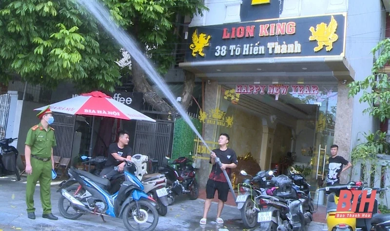 TP Thanh Hóa: Dừng hoạt động 18 cơ sở kinh doanh dịch vụ karaoke để khắc phục thiếu sót, vi phạm