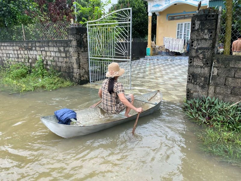 Tin lũ khẩn cấp trên sông Yên