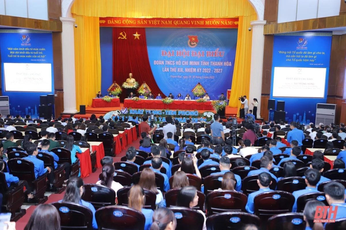 Xây dựng lớp đoàn viên, thanh niên, đội viên thời kỳ mới, có “tâm trong - trí sáng - hoài bão lớn”, kế tục xứng đáng sự nghiệp cách mạng vẻ vang của thế hệ cha anh đi trước