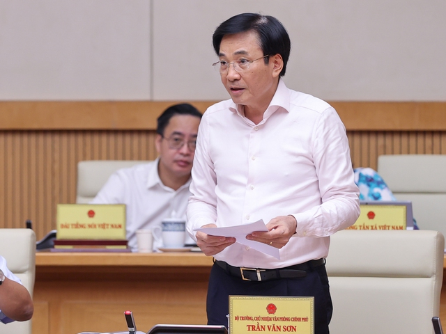Thủ tướng: Đẩy mạnh xuất khẩu, giải ngân đầu tư công, tăng tổng cung và cầu trong nước ở giai đoạn ‘nước rút’