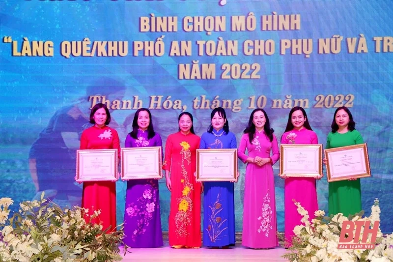 Tổng kết và trao giải Cuộc thi online bình chọn mô hình “Làng quê, khu phố an toàn cho phụ nữ và trẻ em”