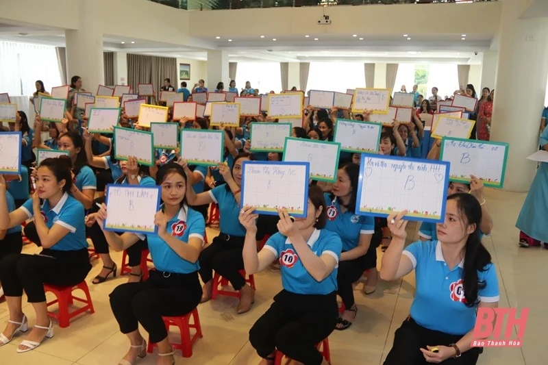 Hội thi “Phụ nữ Thanh Hóa với an toàn giao thông”
