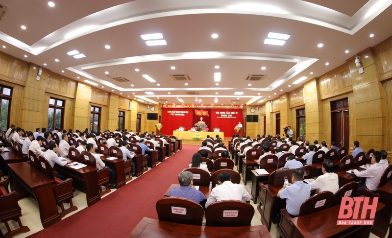 Hội nghị BCH Đảng bộ tỉnh Thanh Hóa lần thứ 17 đánh giá tình hình thực hiện các mục tiêu, nhiệm vụ năm 2022 và định hướng năm 2023