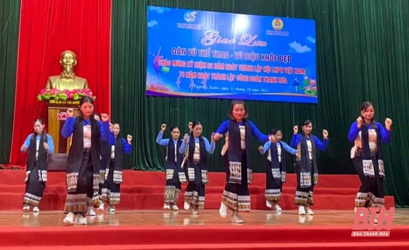 Thường Xuân: Giao lưu dân vũ thể thao - vũ điệu khỏe đẹp