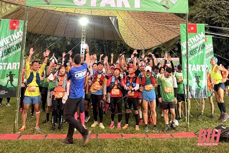Hơn 1.500 VĐV tranh tài Giải chạy Marathon băng rừng Việt Nam - Pù Luông năm 2022