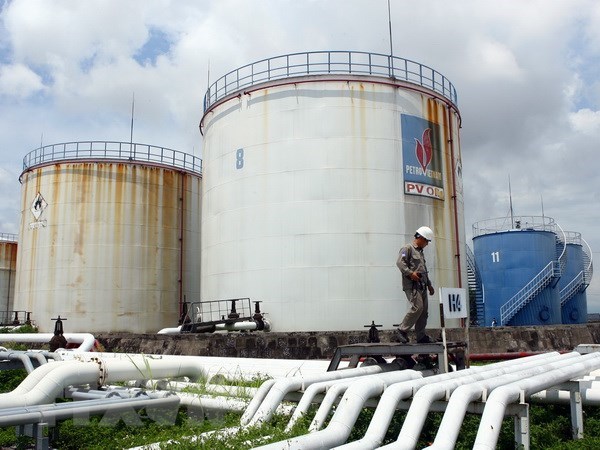 Chi hơn 6,7 tỷ USD nhập khẩu xăng dầu để phục vụ sản xuất, tiêu dùng