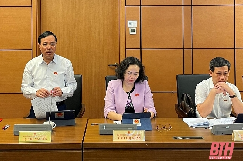 Đoàn ĐBQH tỉnh Thanh Hóa cho ý kiến vào Dự thảo Nghị quyết về thí điểm cấp quyền lựa chọn sử dụng biển số ô tô thông qua đấu giá