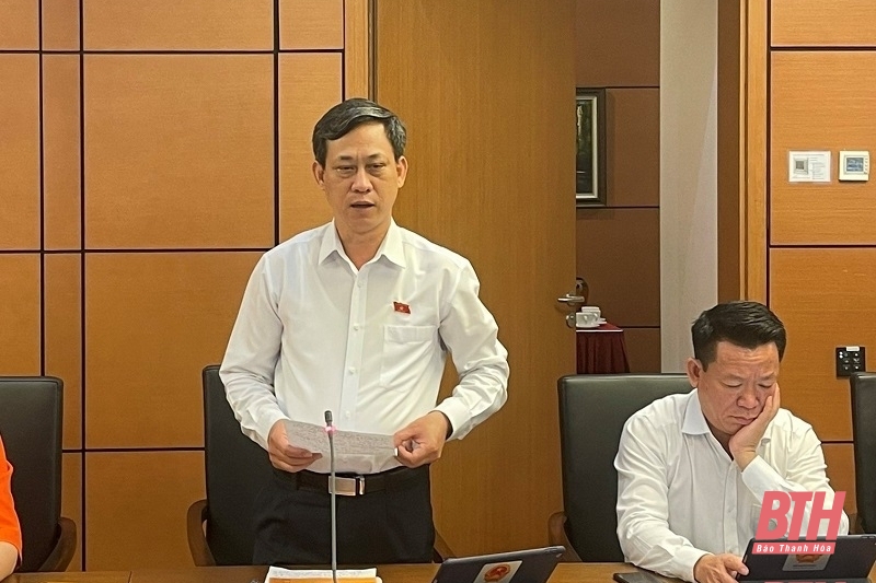 Đoàn ĐBQH tỉnh Thanh Hóa cho ý kiến vào Dự thảo Nghị quyết về thí điểm cấp quyền lựa chọn sử dụng biển số ô tô thông qua đấu giá
