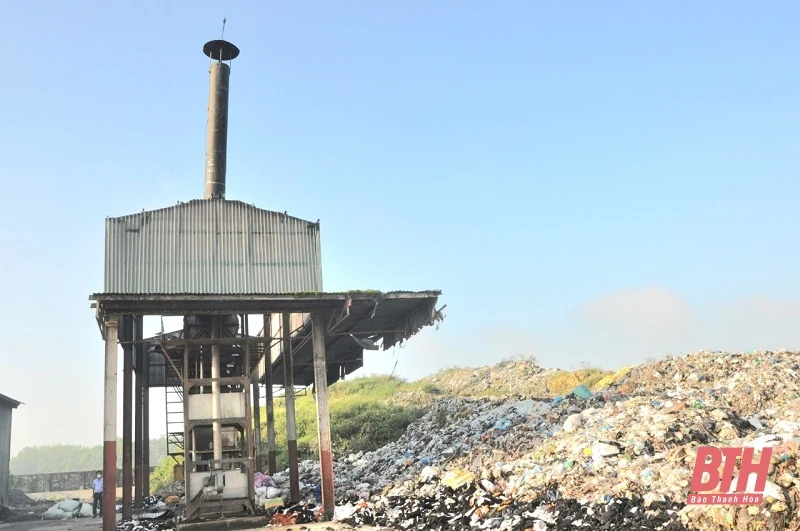 Giám sát công tác thu gom, vận chuyển, xử lý chất thải rắn sinh hoạt trên địa bàn huyện Quảng Xương