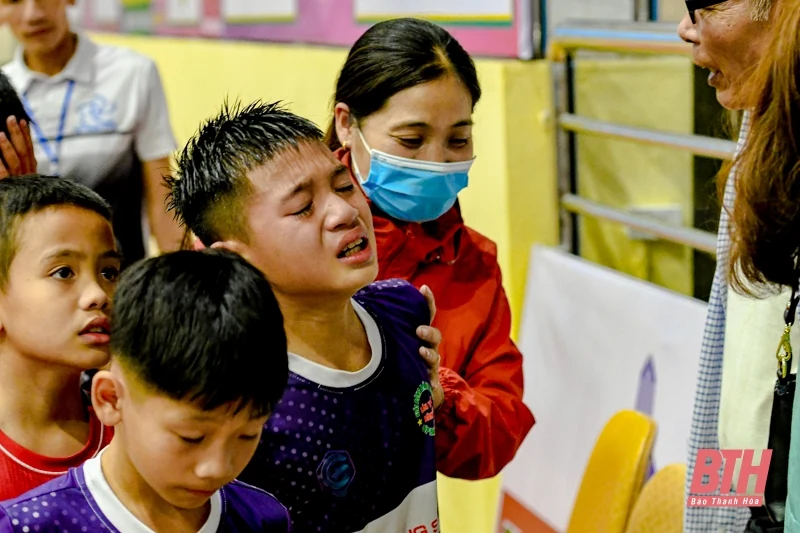 Vòng tứ kết lứa tuổi U10 giải Bóng đá Nhi đồng Cúp Báo Thanh Hóa: Hấp dẫn, kịch tính và đầy cảm xúc