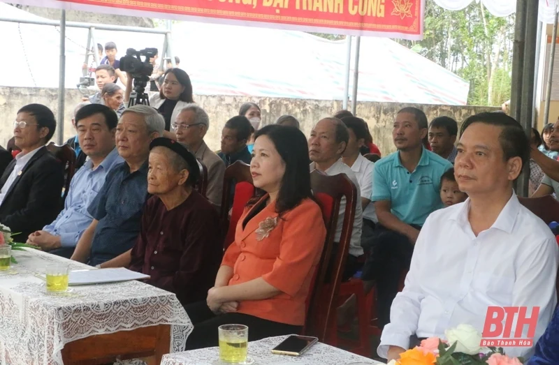 Trưởng ban Dân vận Tỉnh ủy, Chủ tịch Ủy ban MTTQ tỉnh Phạm Thị Thanh Thủy dự Ngày hội Đại đoàn kết toàn dân tộc với Nhân dân thôn Xuân Thành