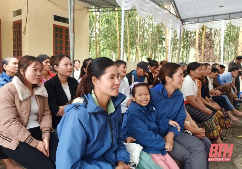 Trưởng ban Dân vận Tỉnh ủy, Chủ tịch Ủy ban MTTQ tỉnh Phạm Thị Thanh Thủy dự Ngày hội Đại đoàn kết toàn dân tộc với Nhân dân thôn Xuân Thành