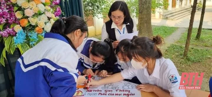 Xây dựng tình bạn đẹp - Nói không với bạo lực học đường