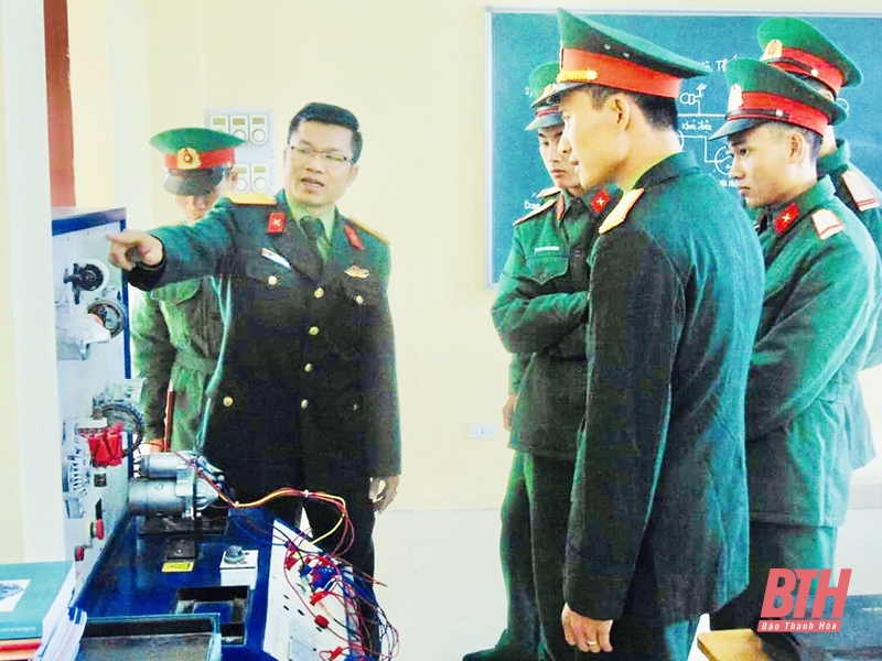 Trung tá, Nhà giáo Ưu tú Nguyễn Bá Thành - người tâm huyết với công tác đào tạo nghề