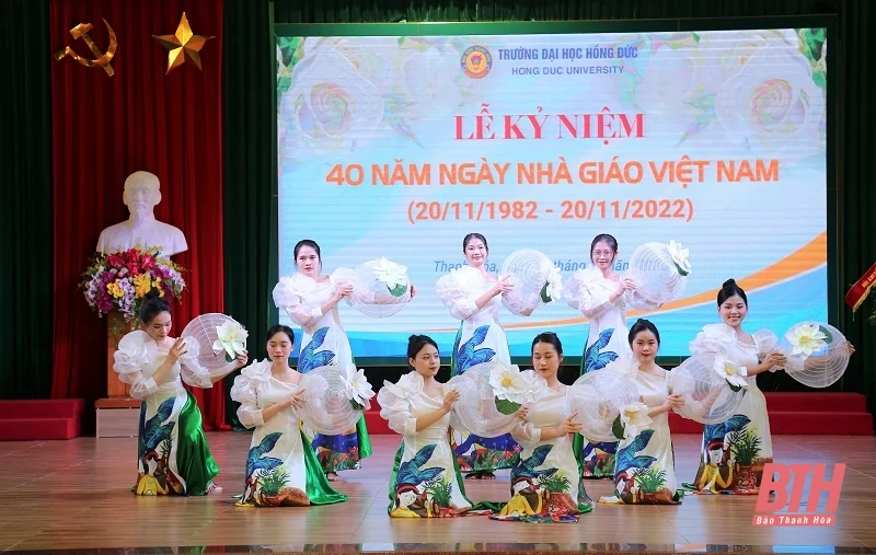 Trường Đại học Hồng Đức kỷ niệm 40 năm ngày Nhà giáo Việt Nam (20-11)