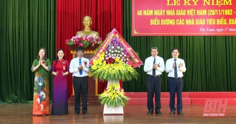 Huyện Thọ Xuân kỷ niệm 40 năm ngày Nhà giáo Việt Nam (20-11)