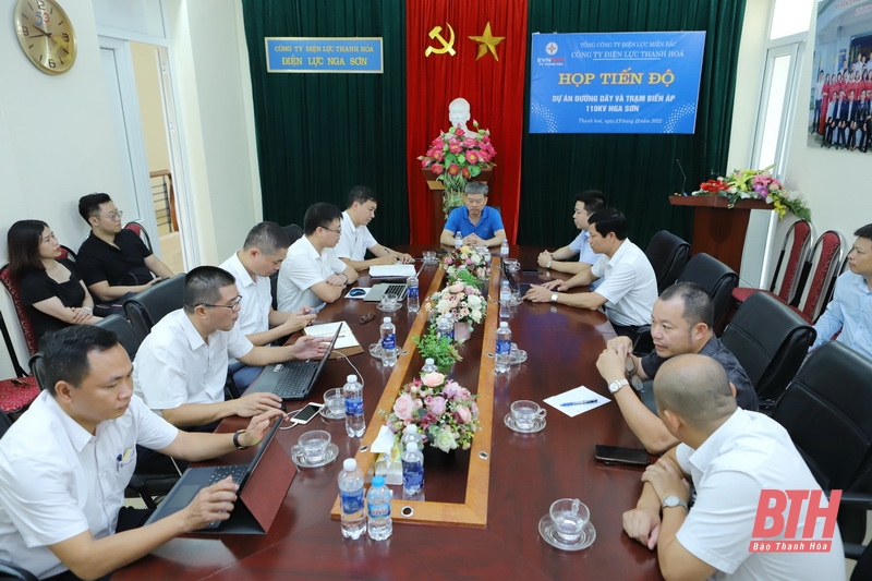 Trên công trường dự án đường dây và trạm biến áp 110kV Nga Sơn, đường dây 110kV Bỉm Sơn - Nga Sơn