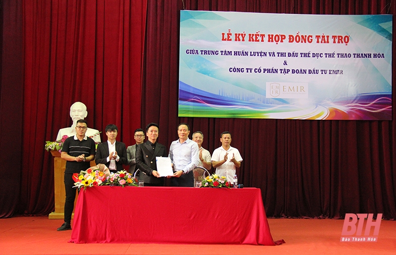Công ty CP Tập đoàn đầu tư EMIR tài trợ cho VĐV Thanh Hóa giành thành tích cao tại Đại hội Thể thao toàn quốc lần thứ IX