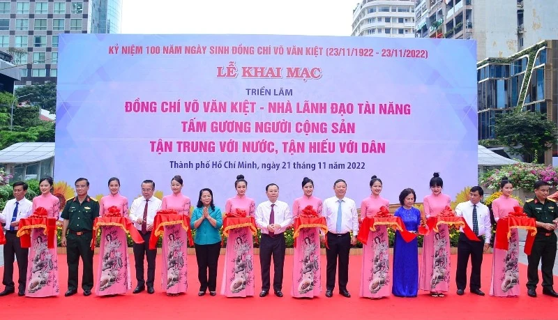 Triển lãm ảnh về thân thế, cuộc đời và sự nghiệp của Thủ tướng Võ Văn Kiệt