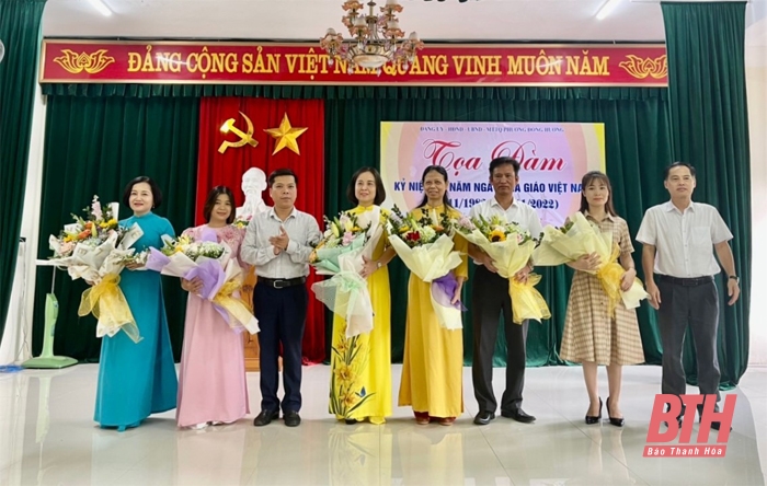 Phát huy truyền thống Anh hùng Lực lượng vũ trang Nhân dân, xây dựng phường Đông Hương ngày càng giàu đẹp, văn minh