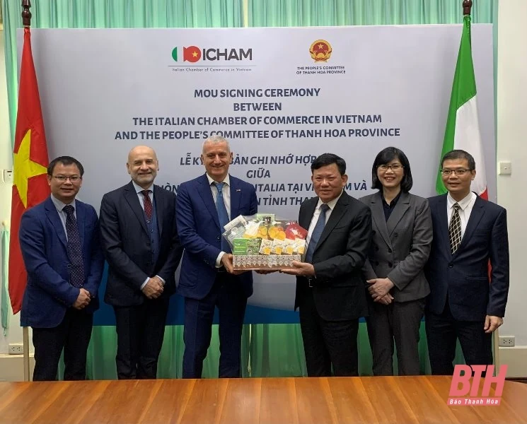 UBND tỉnh Thanh Hóa ký kết biên bản ghi nhớ hợp tác với Phòng Thương mại Italia tại Việt Nam ​