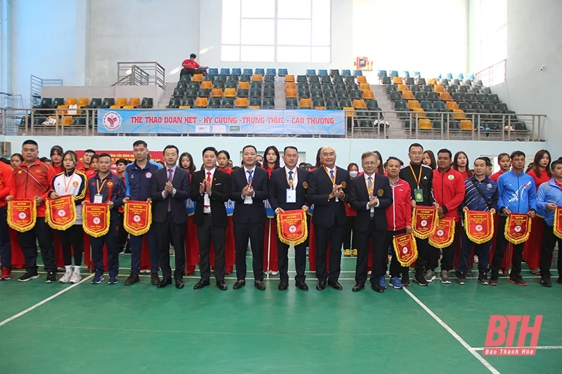 Khởi tranh môn cử tạ tại Thanh Hóa trong chương trình Đại hội Thể thao toàn quốc lần thứ IX