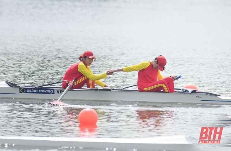 VĐV Thanh Hóa giành 2 HCB tại giải đua thuyền rowing trẻ châu Á 2022