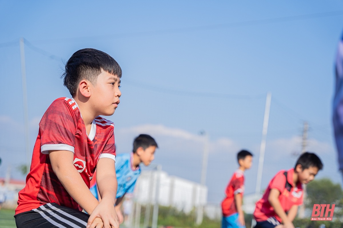 Hàng trăm VĐV tham gia tuyển sinh năng khiếu bóng đá trên địa bàn tỉnh Thanh Hóa