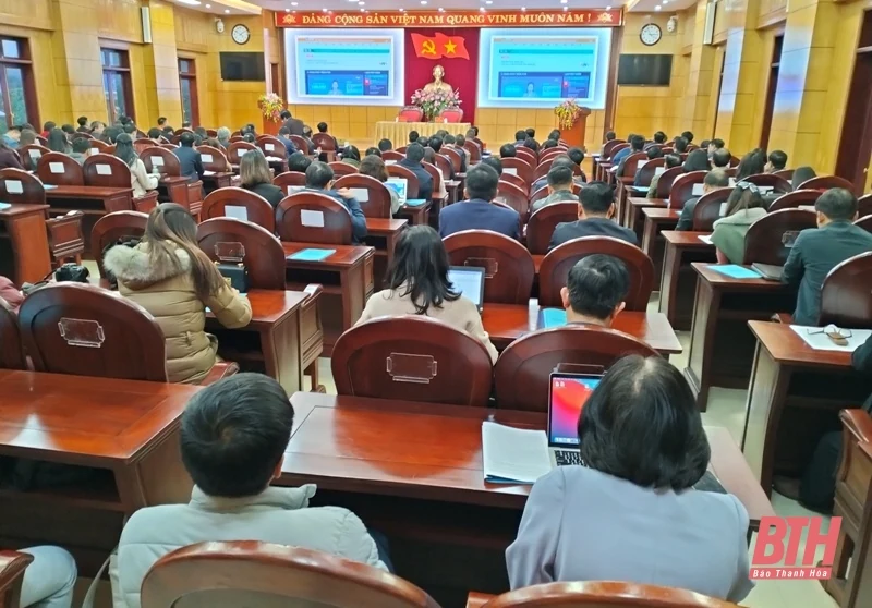 Tổng kết công tác báo chí và trao Giải Búa liềm vàng năm 2022