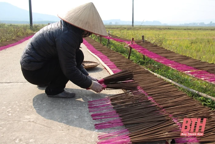 Bái Hạ, tỏa hương trầm