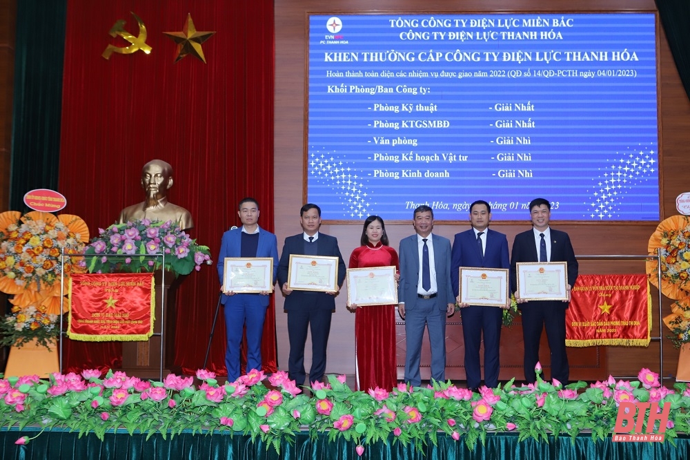 Công ty Điện lực Thanh Hóa tổng kết công tác sản xuất kinh doanh năm 2022