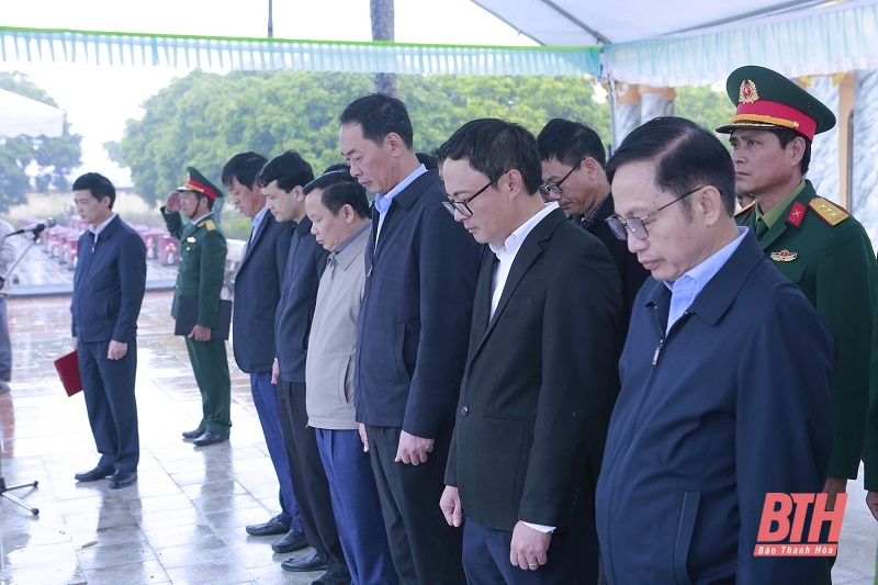 Phó Bí thư Tỉnh ủy Trịnh Tuấn Sinh kiểm tra tình hình sản xuất và đời sống Nhân dân huyện Nga Sơn