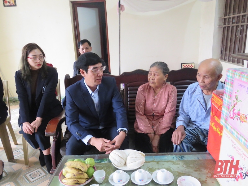 Trưởng ban Nội chính Tỉnh uỷ Nguyễn Ngọc Tiến kiểm tra tình hình sản xuất, đời sống Nhân dân tại huyện Đông Sơn