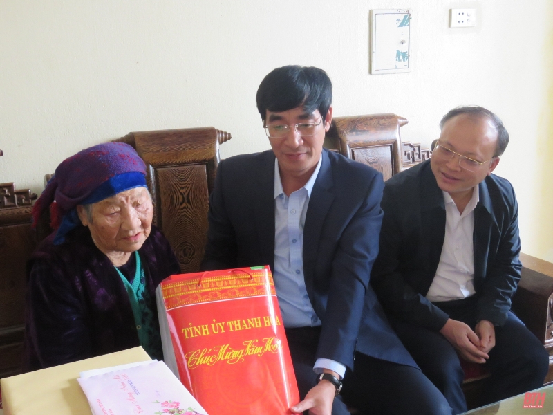 Trưởng ban Nội chính Tỉnh uỷ Nguyễn Ngọc Tiến kiểm tra tình hình sản xuất, đời sống Nhân dân tại huyện Đông Sơn