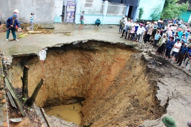 Triển khai các giải pháp xử lý khu vực có nguy cơ sụt, lún đất tại thị trấn Quý Lộc, huyện Yên Định