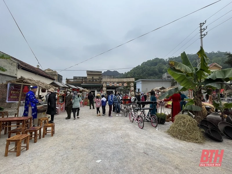 Hấp dẫn “Tết xưa làng cổ” Đông Sơn