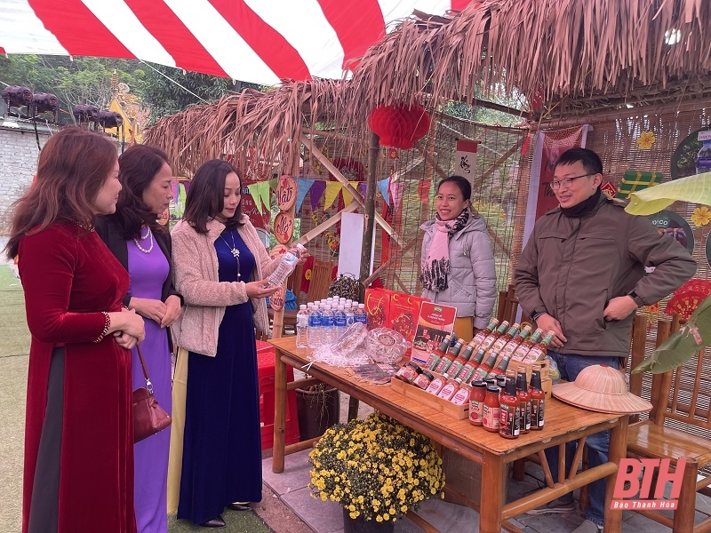 Hấp dẫn “Tết xưa làng cổ” Đông Sơn