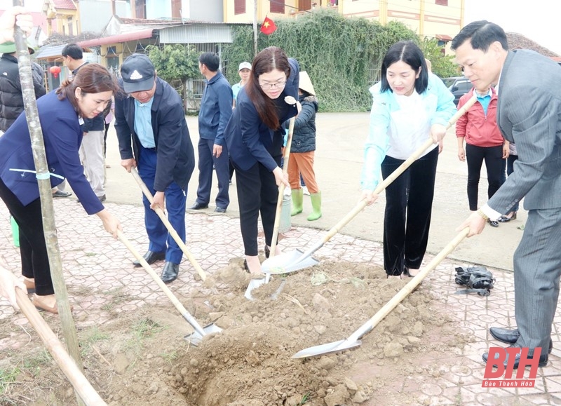 Hội LHPN huyện Thiệu Hóa phát động “Tết trồng cây đời đời nhớ ơn Bác Hồ”