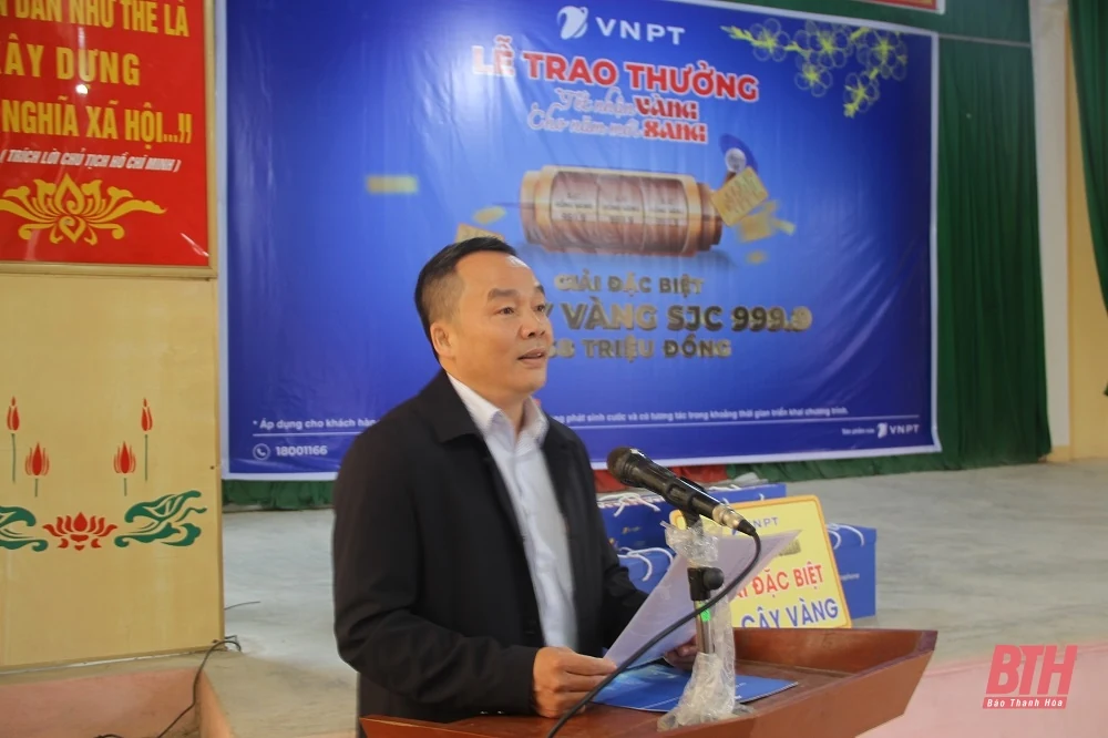 VNPT Thanh Hóa trao giải cho 3 khách hàng trúng giải đặc biệt chương trình khuyến mại “ Tết nhận Vàng cho năm mới Sang ”