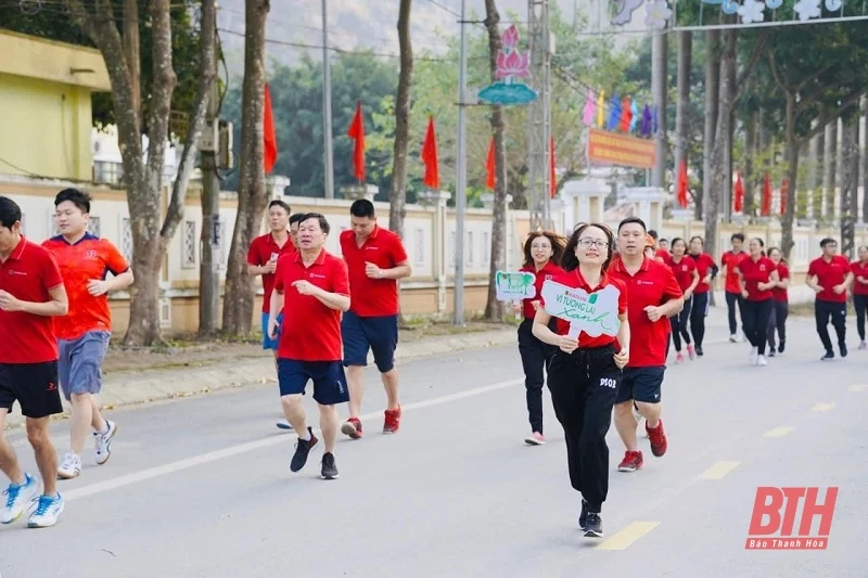 Các chi nhánh Agribank tại Thanh Hóa phát động Giải chạy “Vì tương lai xanh”