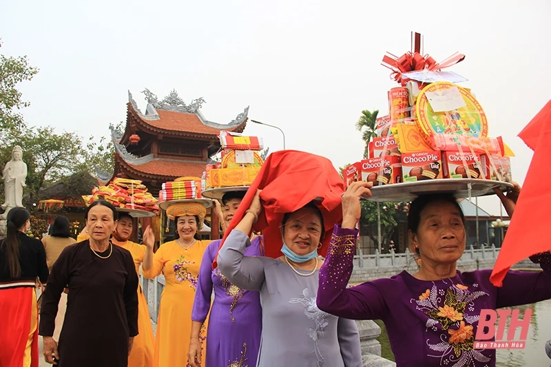 Lễ hội truyền thống Đền Đức Thánh Cả xã Đa Lộc