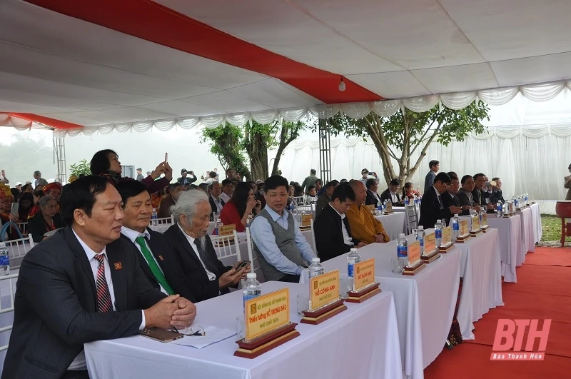 Dâng hương tưởng niệm 601 năm ngày mất Hoàng đế Hồ Quý Ly