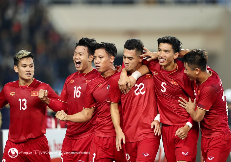 Sài Gòn FC bỏ giải Hạng Nhất; Ronaldo tạo hiệu ứng “khủng” ở Saudi Arabia