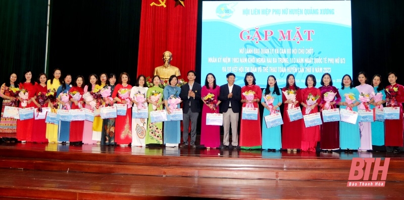 Hội LHPN huyện Quảng Xương gặp mặt nữ lãnh đạo quản lý cấp huyện và cán bộ Hội chủ chốt