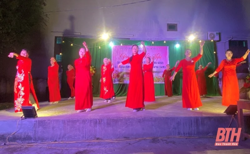 Hội LHPN phường Quảng Cát p hát động thực hiện công trình, phần việc chào mừng 75 năm ngày thành lập Đảng bộ phường